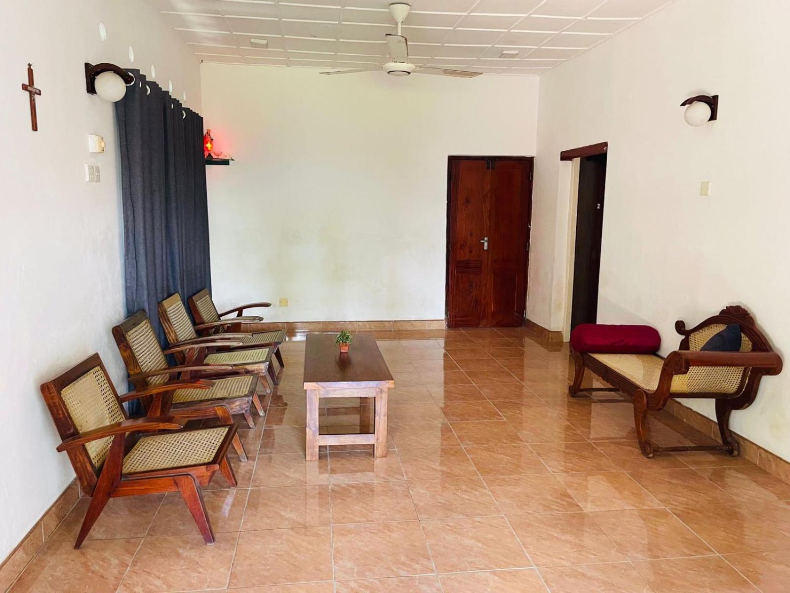 Hotel The Beez Negombo Exterior foto